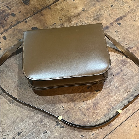 Celine Tan Leather Crossbody Bag with Gold Clasp - Picture 6 of 8